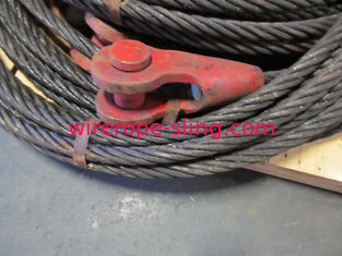 Плотные подъемные стропы веревочки провода структуры, стальной кабель бросают концы Кросбы